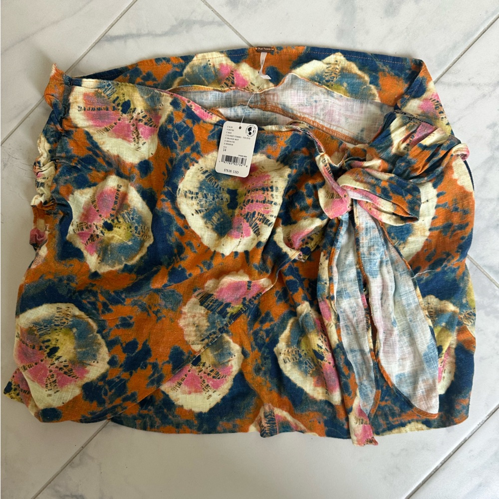 Free people mini skirt (NEW*)